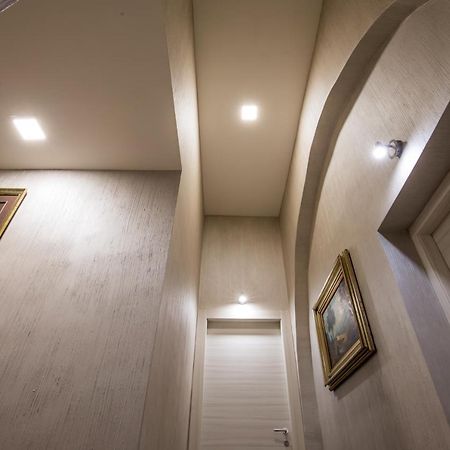 Parthenope Suite Rooms Наполи Екстериор снимка