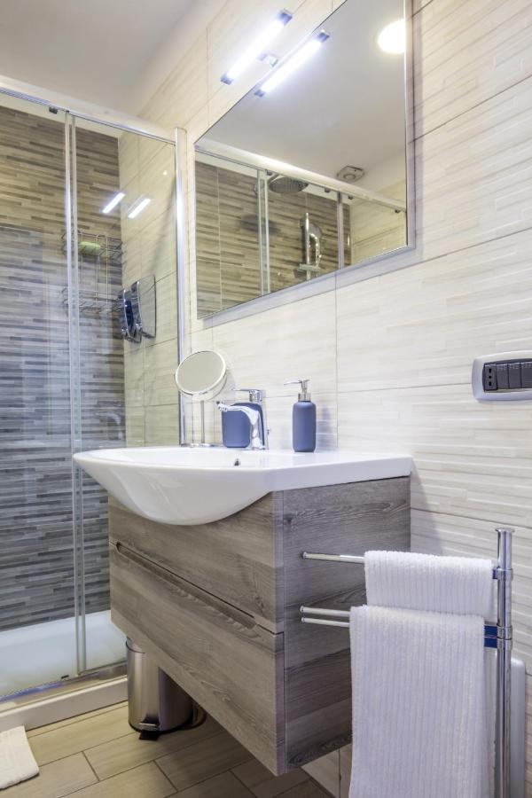 Parthenope Suite Rooms Наполи Екстериор снимка