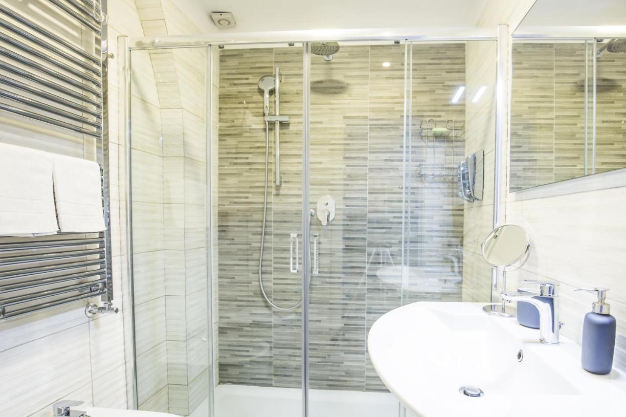 Parthenope Suite Rooms Наполи Екстериор снимка