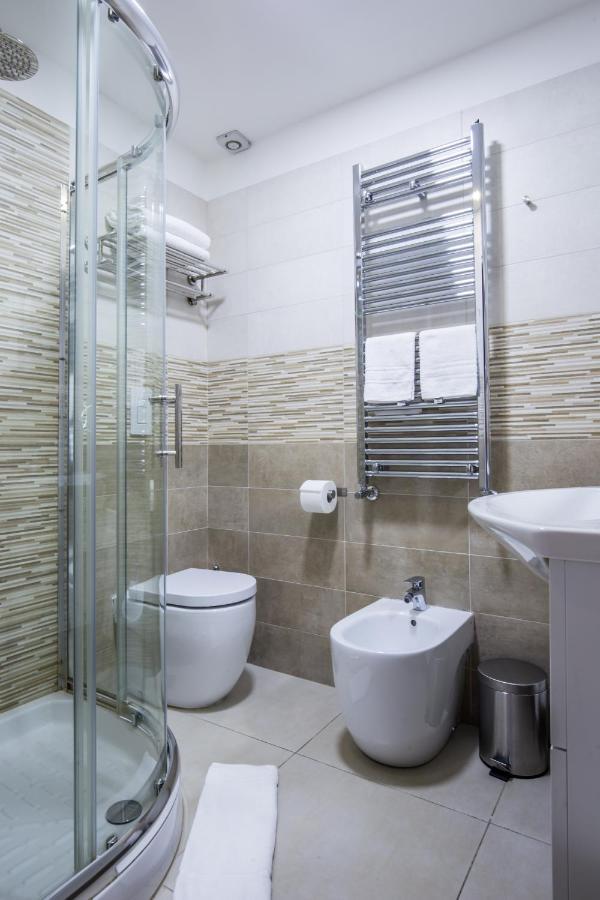 Parthenope Suite Rooms Наполи Екстериор снимка