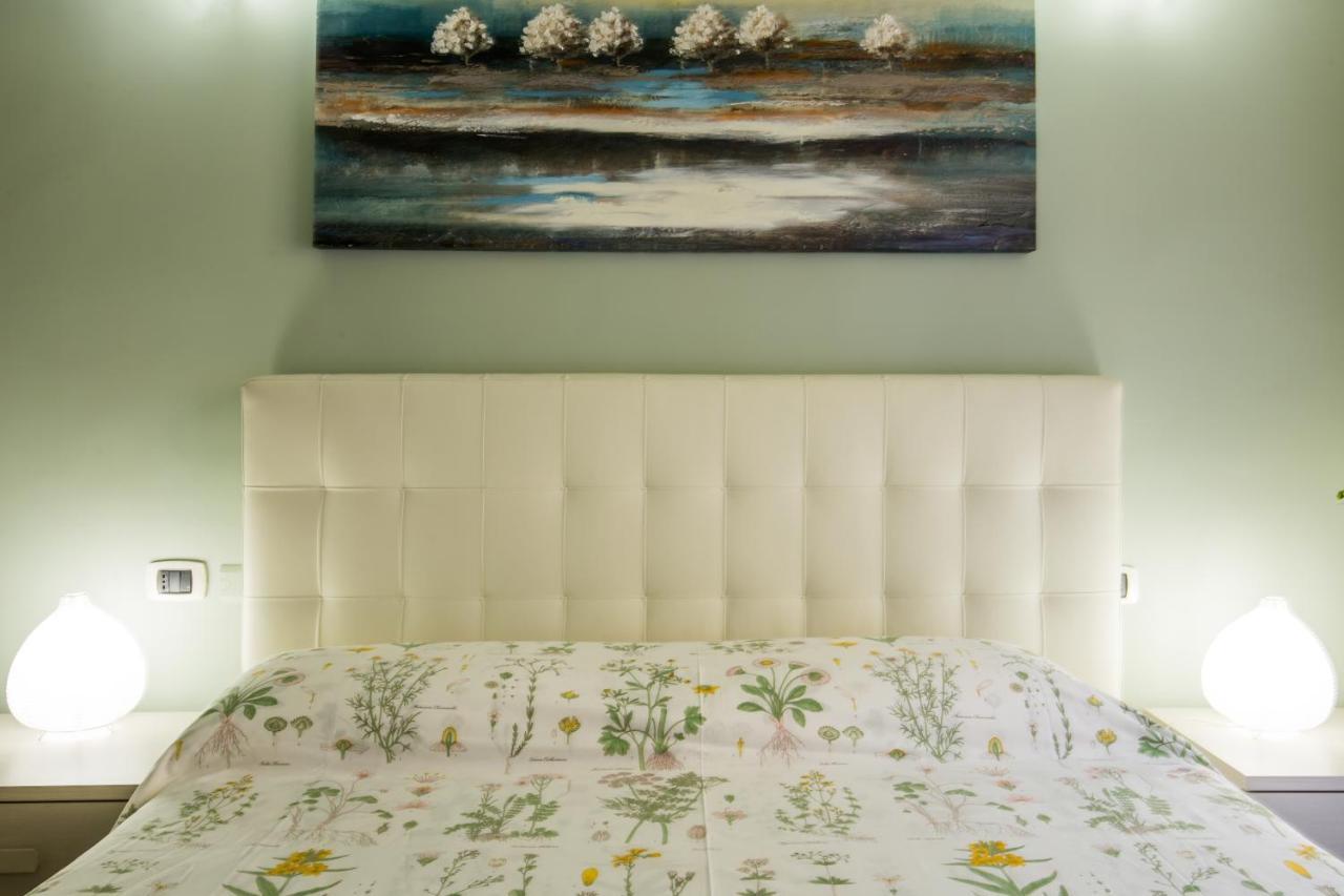 Parthenope Suite Rooms Наполи Екстериор снимка