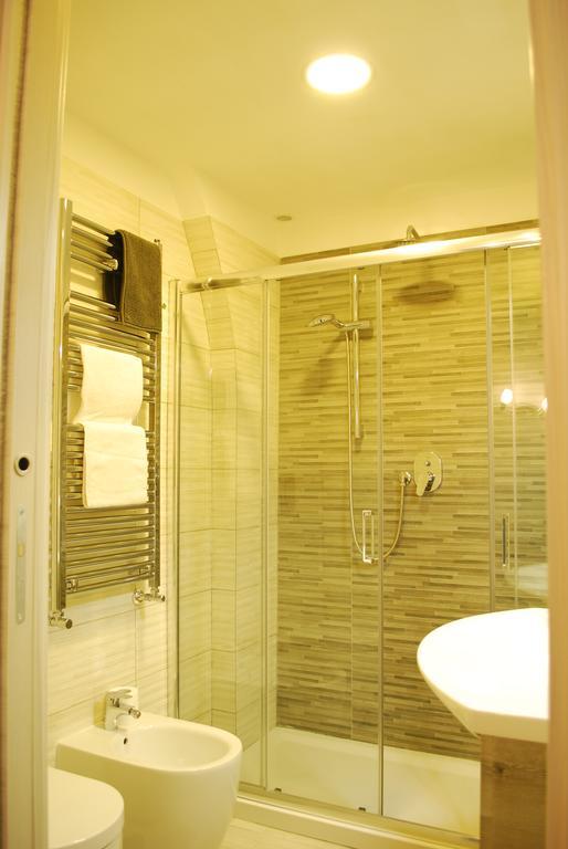 Parthenope Suite Rooms Наполи Екстериор снимка